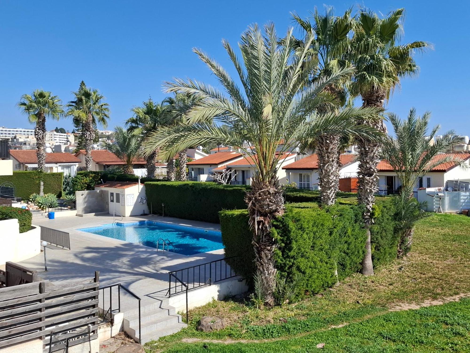 Apartment In Kato Pafos & 10 Min To Venus Beach Eksteriør bilde